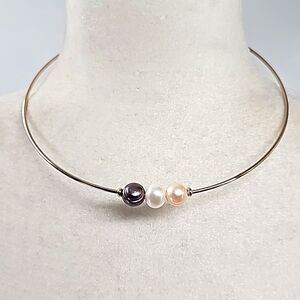 WHBM Gold Toned Choker Necklace w 3 Pearl Accent